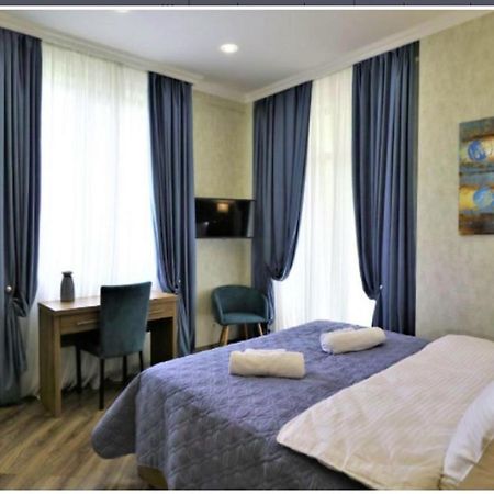 Sunset Tbilisi Luxury Aparthotel ภายนอก รูปภาพ