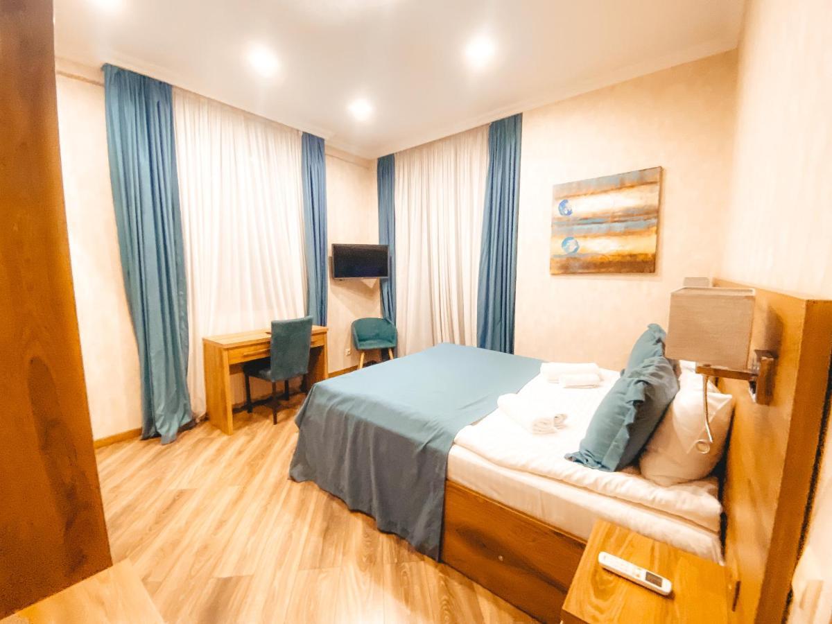 Sunset Tbilisi Luxury Aparthotel ภายนอก รูปภาพ