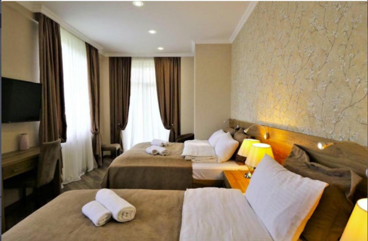 Sunset Tbilisi Luxury Aparthotel ภายนอก รูปภาพ