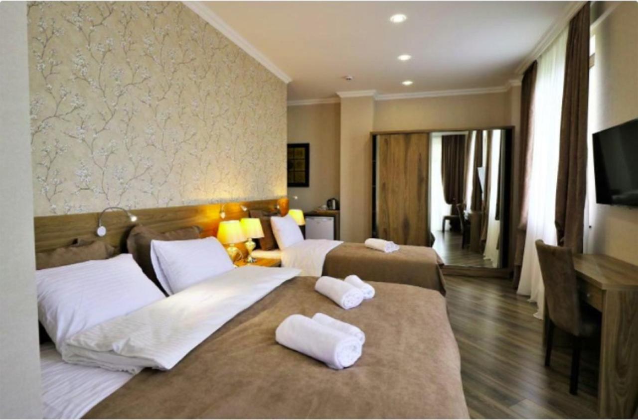 Sunset Tbilisi Luxury Aparthotel ภายนอก รูปภาพ